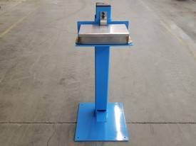 #160B – Stile Spreader